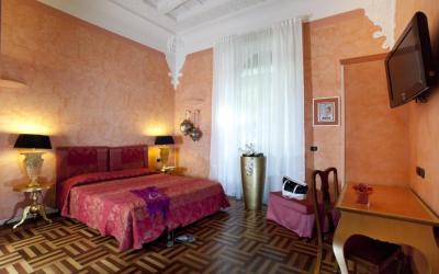 Palazzo Lombardo 7 Palazzo Lombardo 7