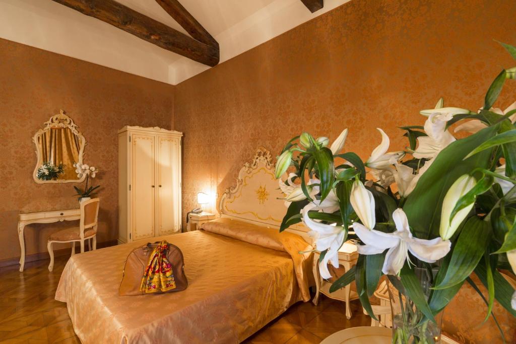 Palazzo Guardi 5 Palazzo Guardi 5