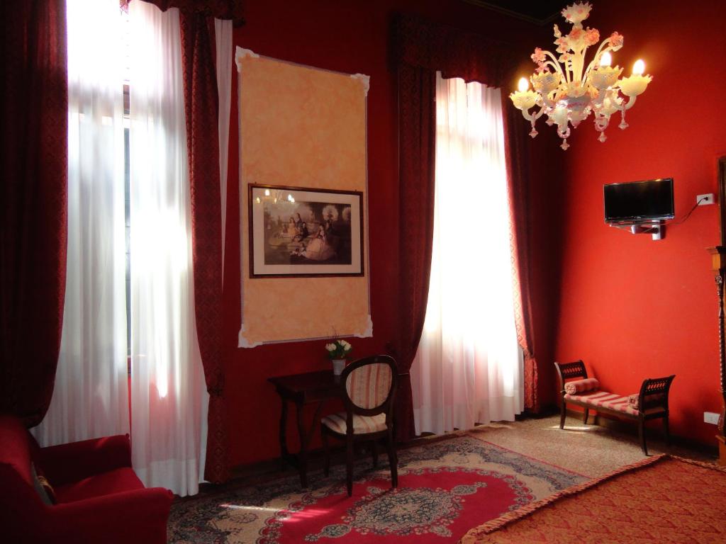 Palazzo Lion Morosini 8 Palazzo Lion Morosini 8