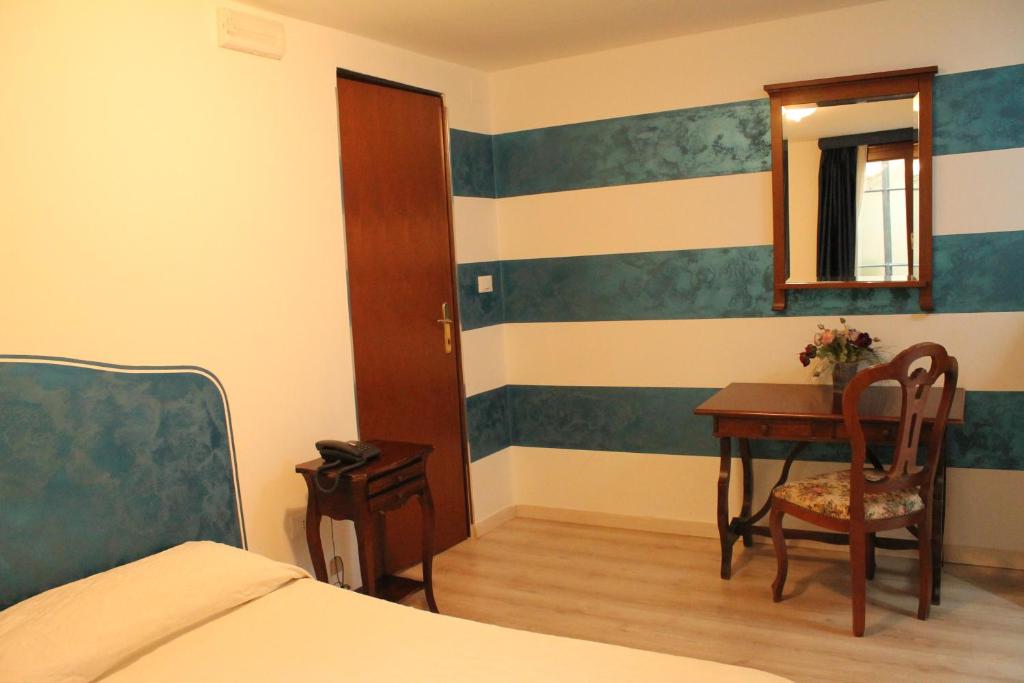 Palazzo Lion Morosini 5 Palazzo Lion Morosini 5