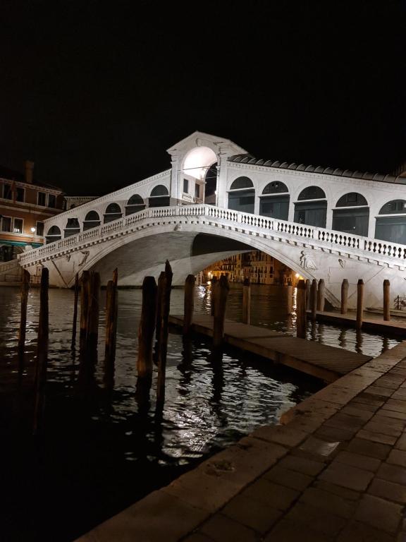 Friendly Venice Suites - Luxury Suites in Venice 9 Friendly Venice Suites - Luxury Suites in Venice 9