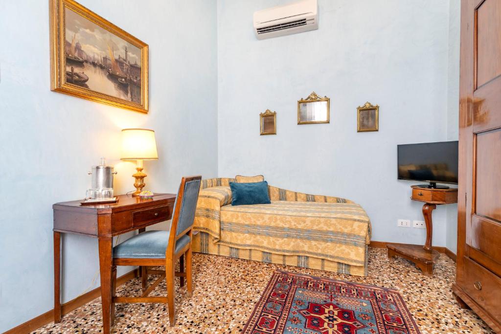 Palazzo Schiavoni Residenza d'epoca 6 Palazzo Schiavoni Residenza d'epoca 6