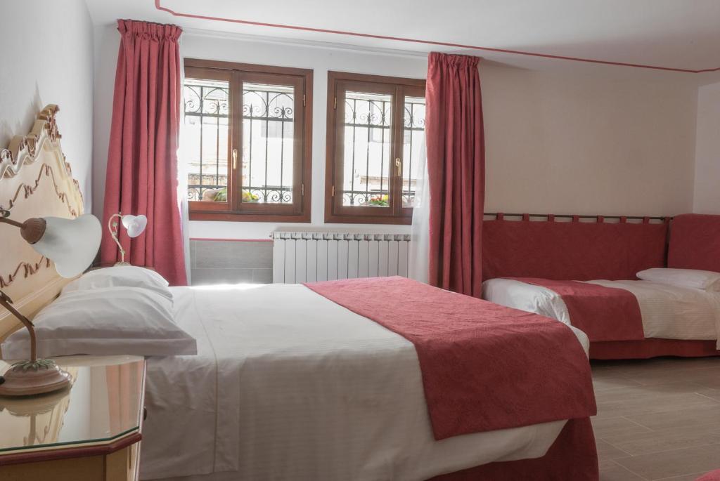 Ca' San Trovaso - 6 Rooms 4 Ca' San Trovaso - 6 Rooms 4