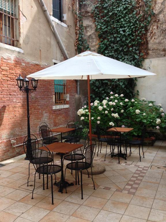 Al Portico Guest House 10 Al Portico Guest House 10
