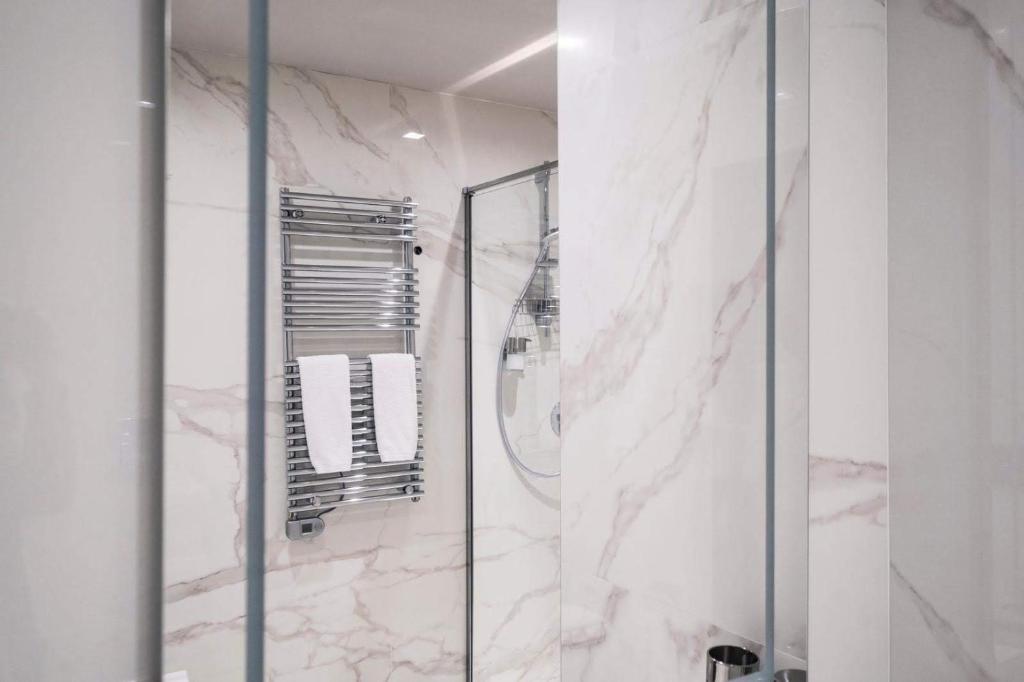 LUXURY SANTO STEFANO 3 LUXURY SANTO STEFANO 3