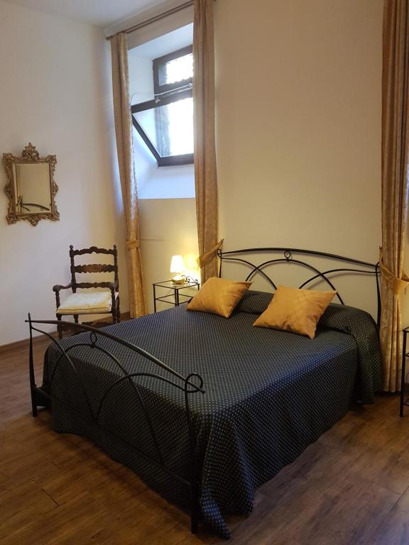 Sarlette Cozy Room 10 Sarlette Cozy Room 10