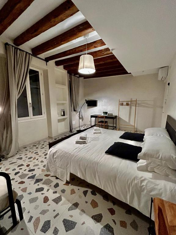 Farini Suites wi-fi 2 Farini Suites wi-fi 2