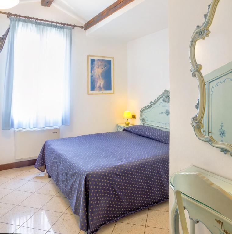 Guesthouse Ca' San Marcuola 2 3 Guesthouse Ca' San Marcuola 2 3