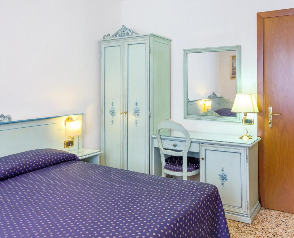 Guesthouse Ca' San Marcuola 2 4 Guesthouse Ca' San Marcuola 2 4