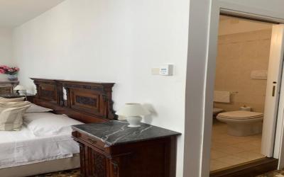 B&B Al Teatro with canal view 2 B&B Al Teatro with canal view 2