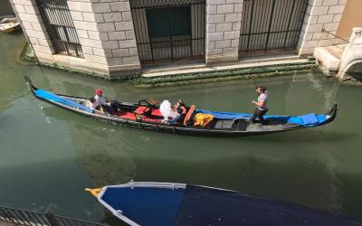 B&B Al Teatro with canal view 9 B&B Al Teatro with canal view 9