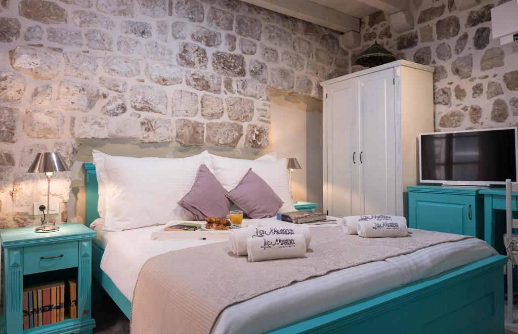 AuRoom - Superior rooms & terrace - Central Old town 5 AuRoom - Superior rooms & terrace - Central Old town 5