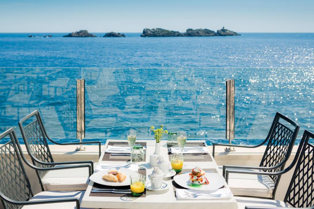 Royal Ariston Hotel 9 Royal Ariston Hotel 9