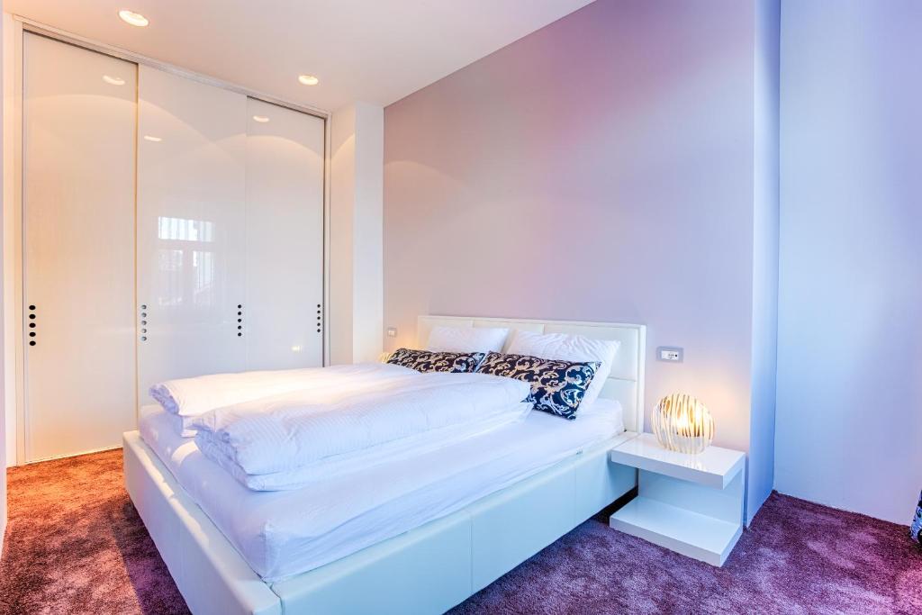 Starlight Luxury Rooms 9 Starlight Luxury Rooms 9
