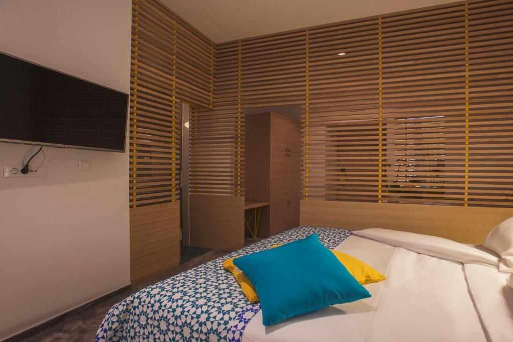 Bed & Atmosphere Rooms 9 Bed & Atmosphere Rooms 9