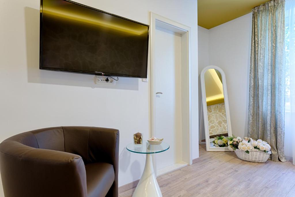 Luxury Rooms Floramye 8 Luxury Rooms Floramye 8
