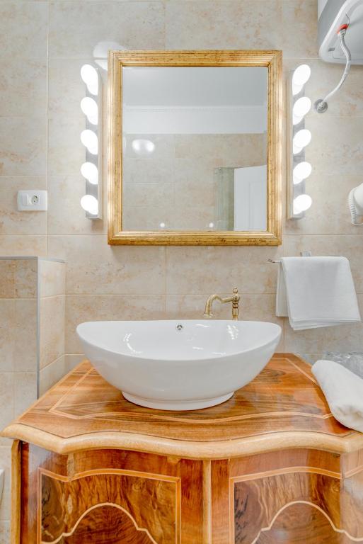Le Monde Luxury Accommodation 6 Le Monde Luxury Accommodation 6