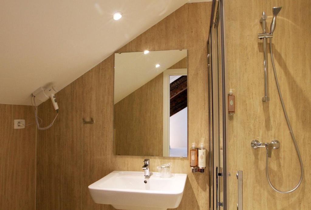 Azur Palace Luxury Rooms 6 Azur Palace Luxury Rooms 6