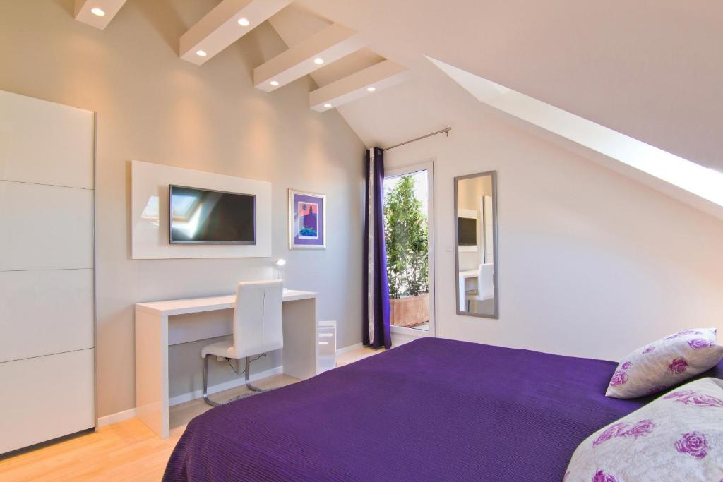 Laura Lux Suites 9 Laura Lux Suites 9