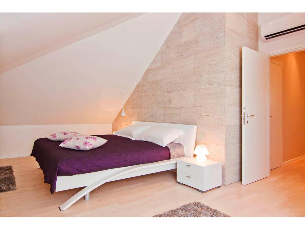 Laura Lux Suites 4 Laura Lux Suites 4