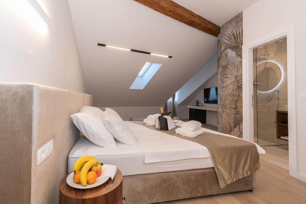Sea view luxury rooms in Diocletian's palace 6 Sea view luxury rooms in Diocletian's palace 6