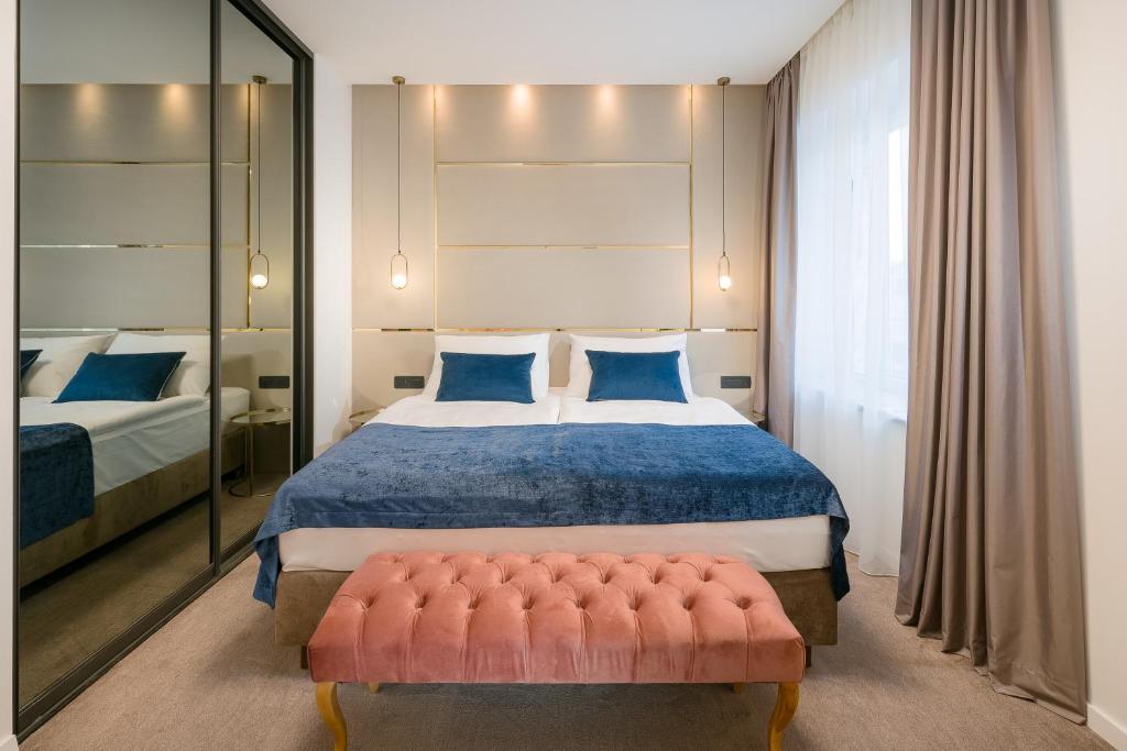 Flos Luxury Rooms 6 Flos Luxury Rooms 6