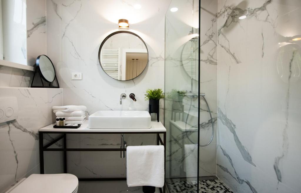 Club 5 boutique rooms 10 Club 5 boutique rooms 10