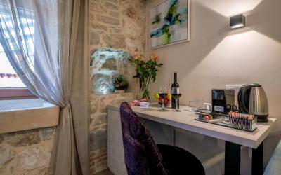 Old Spalatrum Luxury Rooms 8 Old Spalatrum Luxury Rooms 8