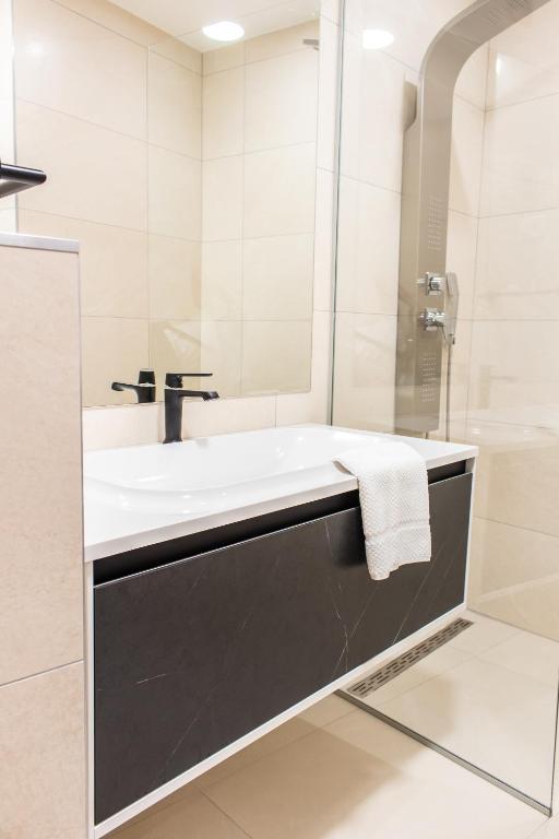 Luxury rooms ''Seven'' 8 Luxury rooms ''Seven'' 8