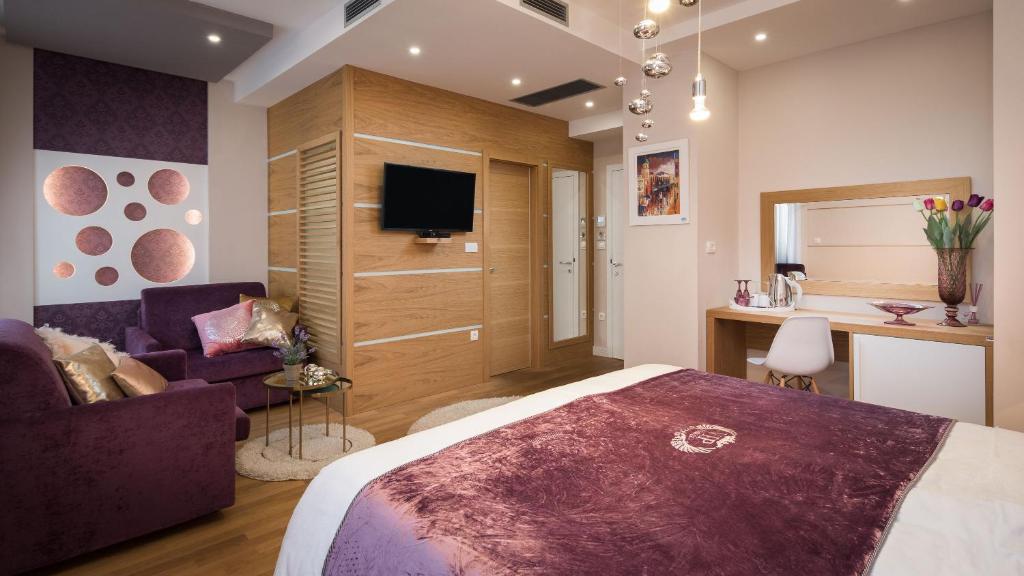 VIP Rooms 7 VIP Rooms 7