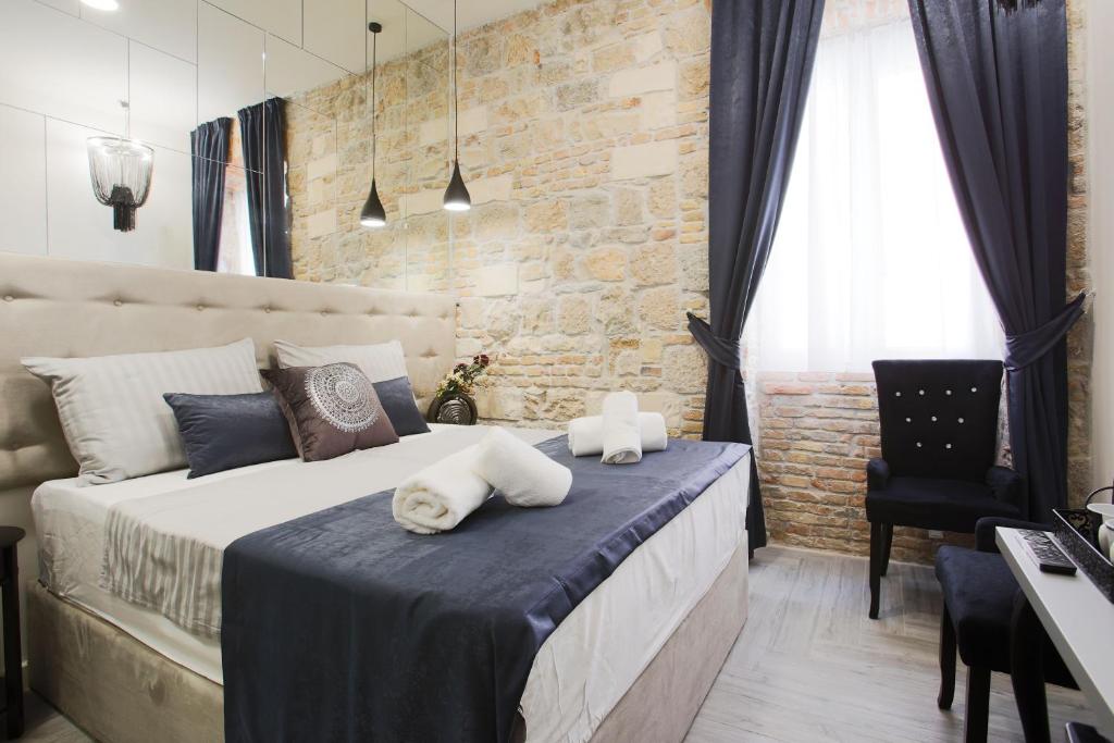 Marie Luxury Rooms 10 Marie Luxury Rooms 10