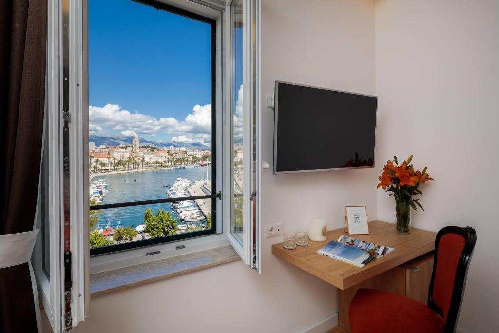 Belvedere Luxury Rooms - Breathtaking View 10 Belvedere Luxury Rooms - Breathtaking View 10