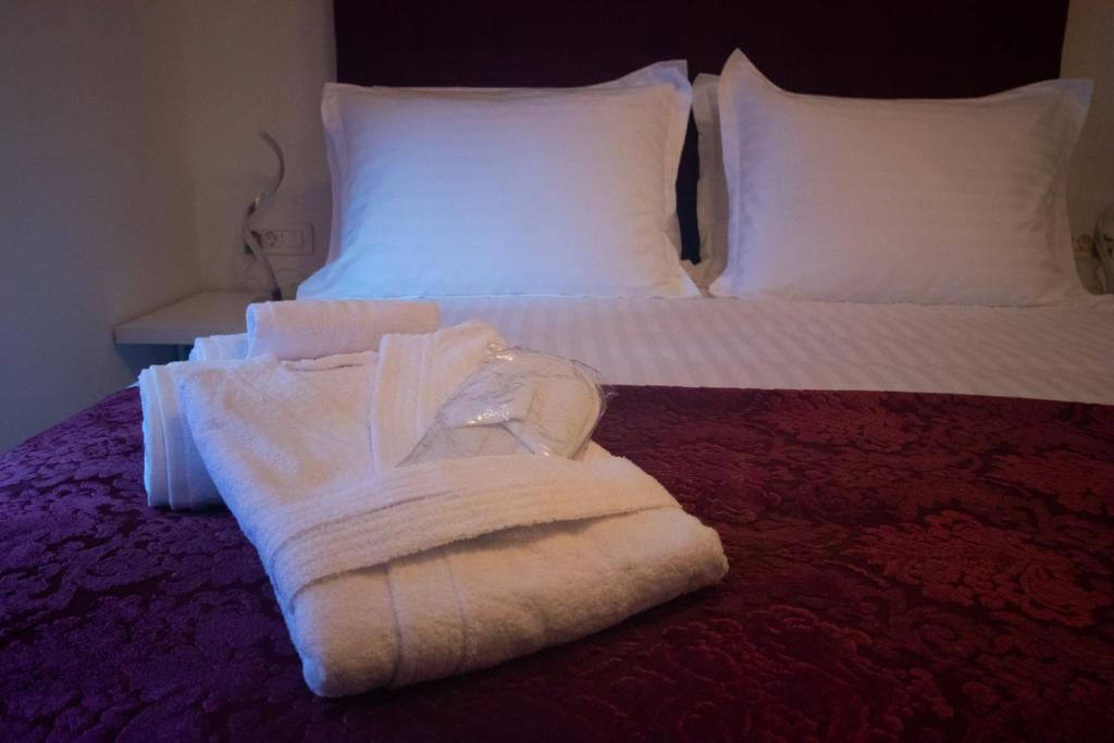 Center Luxury Rooms 1 6 Center Luxury Rooms 1 6