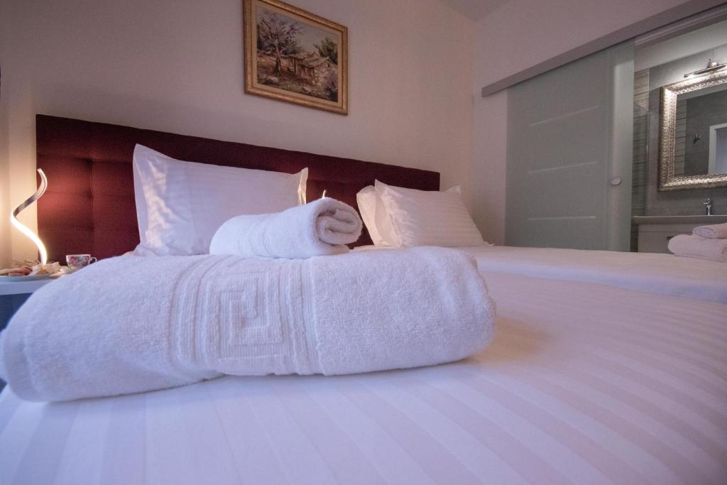 Center Luxury Rooms 1 4 Center Luxury Rooms 1 4
