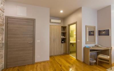 Tifani Luxury Rooms 5 Tifani Luxury Rooms 5
