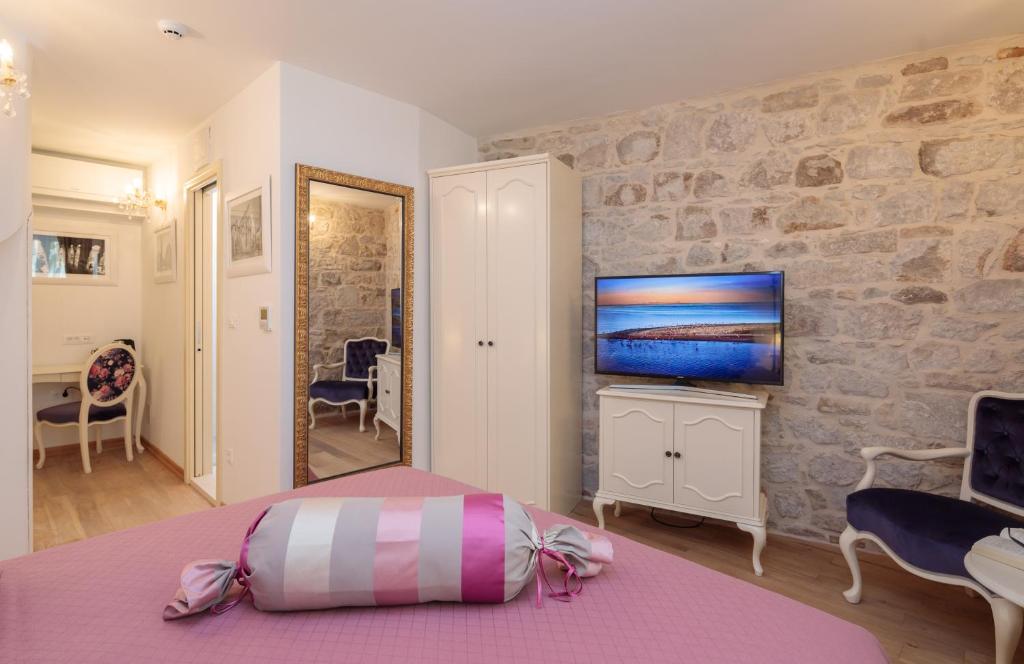Priska Heritage Rooms 7 Priska Heritage Rooms 7