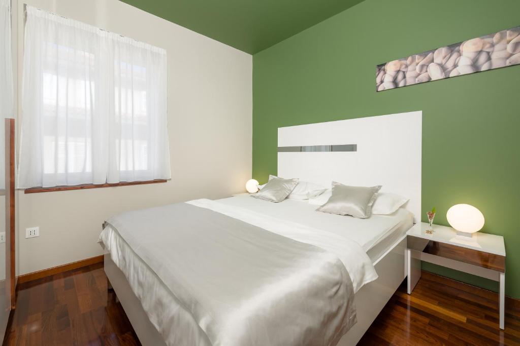 Luxury Rooms and Apartment Silente Bacvice 4 Luxury Rooms and Apartment Silente Bacvice 4