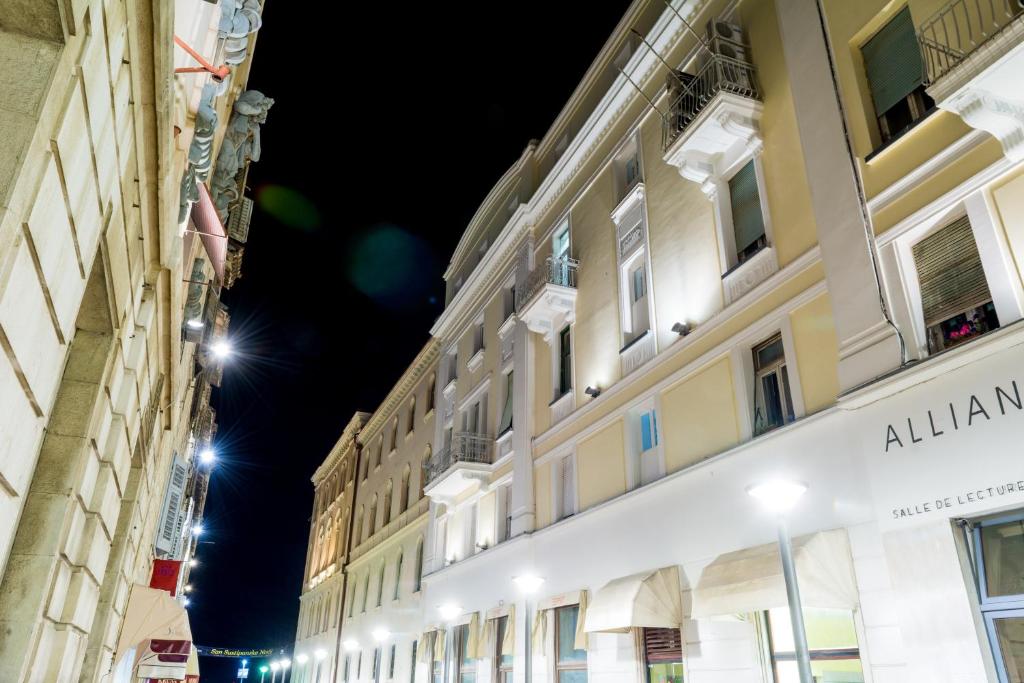 Procurator 7 Luxury Rooms 6 Procurator 7 Luxury Rooms 6