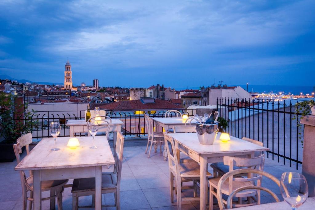 Procurator 7 Luxury Rooms 5 Procurator 7 Luxury Rooms 5