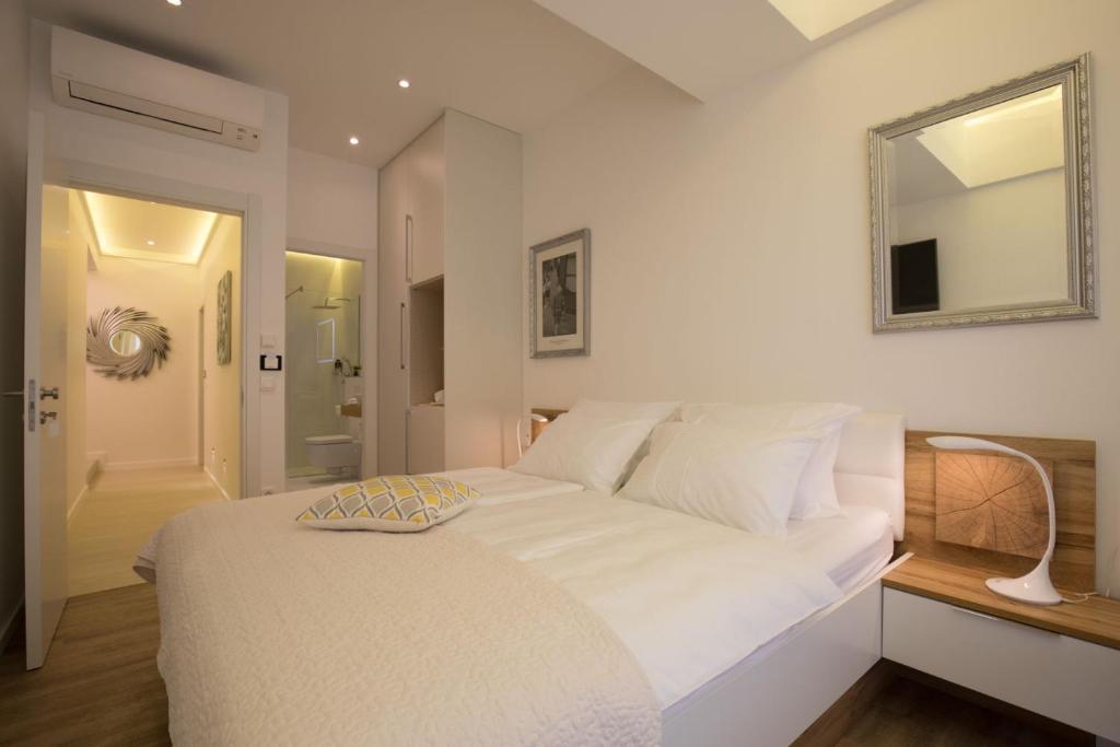 Apartment and Rooms Comfort Zone 4 Apartment and Rooms Comfort Zone 4