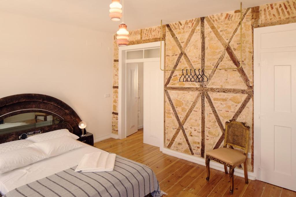 Lisbon Calling Rooms & Studio 10 Lisbon Calling Rooms & Studio 10