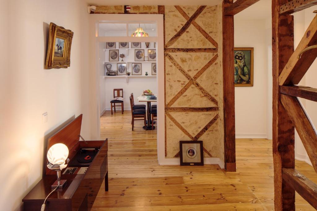 Lisbon Calling Rooms & Studio 8 Lisbon Calling Rooms & Studio 8