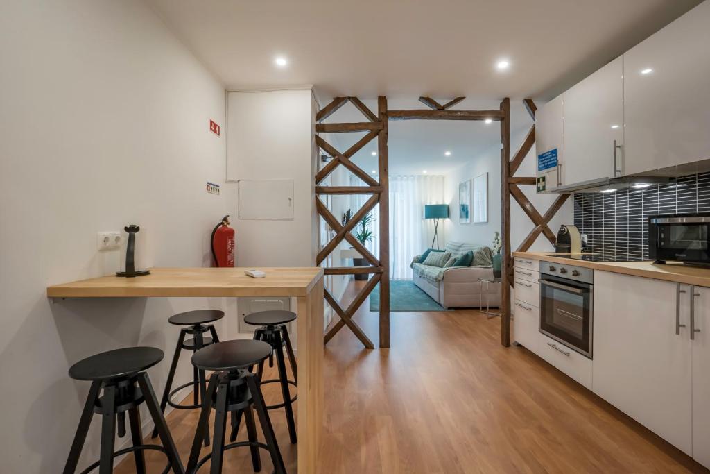 Beautiful Downtown Apartment 5 Beautiful Downtown Apartment 5