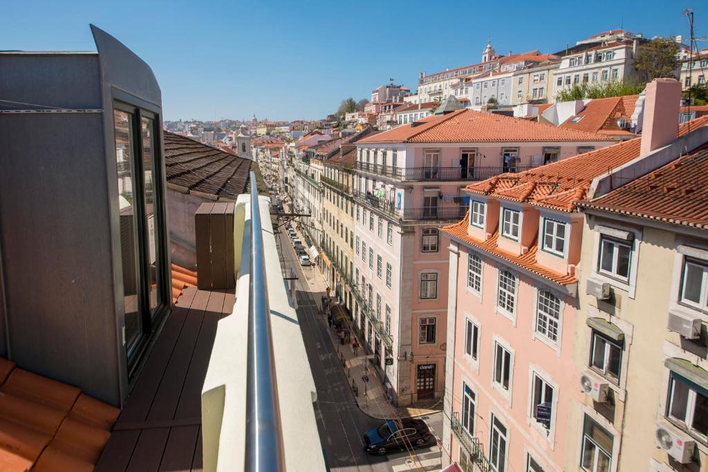 A Captivating Apartment close to River Tagus in Lisbon 4 A Captivating Apartment close to River Tagus in Lisbon 4