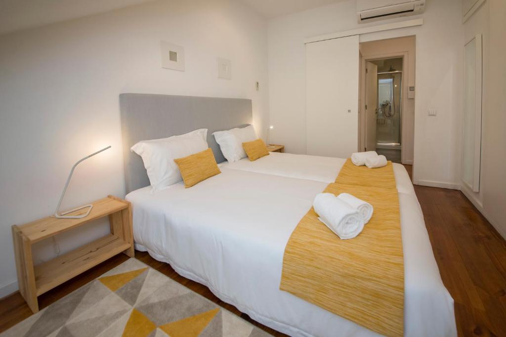 A Captivating Apartment close to River Tagus in Lisbon 5 A Captivating Apartment close to River Tagus in Lisbon 5