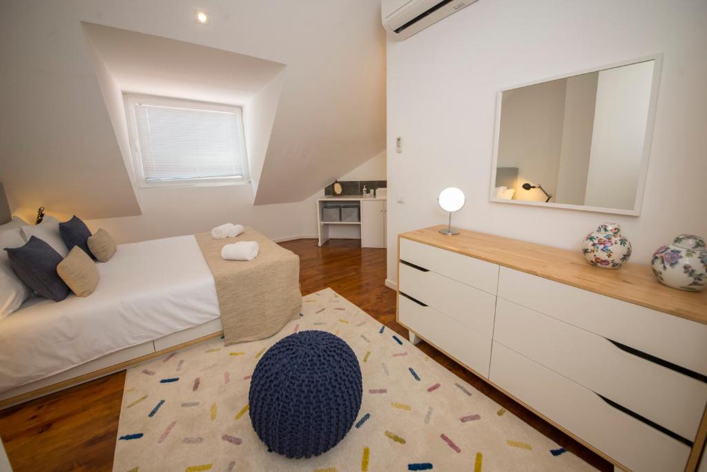 A Captivating Apartment close to River Tagus in Lisbon 9 A Captivating Apartment close to River Tagus in Lisbon 9