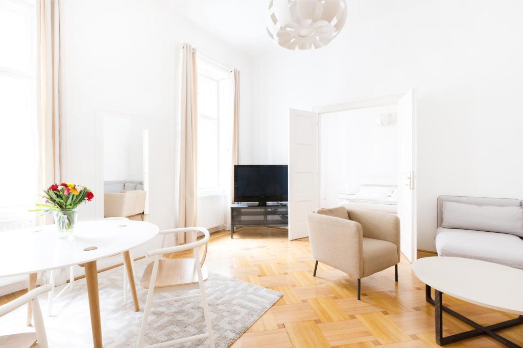 HeyMi Apartments Stephansdom Vienna. Book From 25.