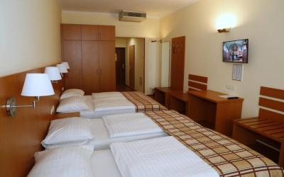 Continental Hotel-Pension 4 Continental Hotel-Pension 4