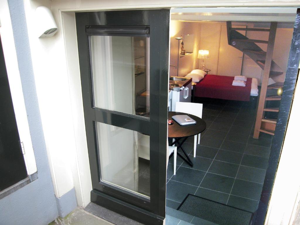 Amsterdam Canal Guest Apartment 6 Amsterdam Canal Guest Apartment 6