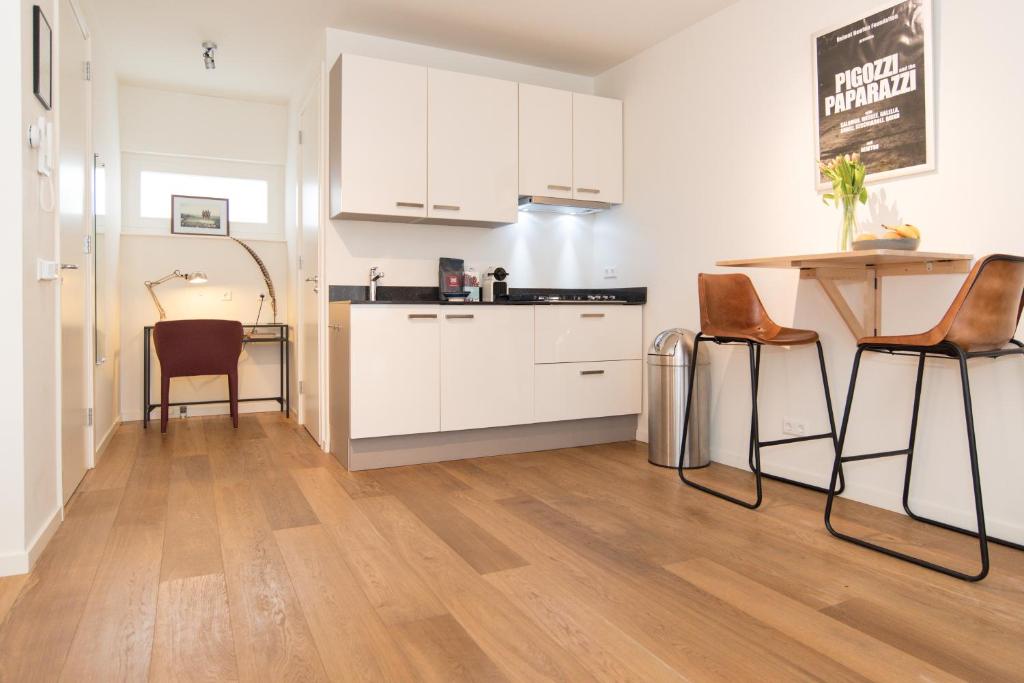Apartments Grote Bickersstraat 8 Apartments Grote Bickersstraat 8